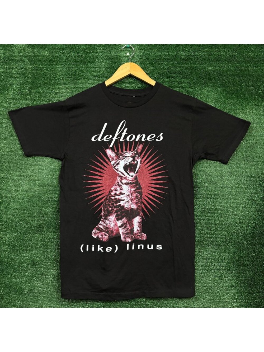 Deftones (Like) Linus T-Shirt Size Large
